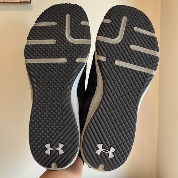 Under Armour Men's Black Charged Focus Training Athletic Sneaker Shoes Size 12 - Picture 9 of 13